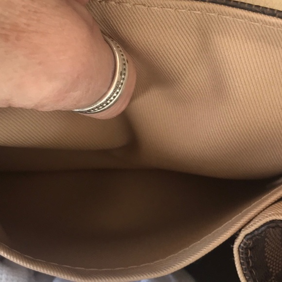Louis Vuitton Clapton backpack - Picture 9 of 15